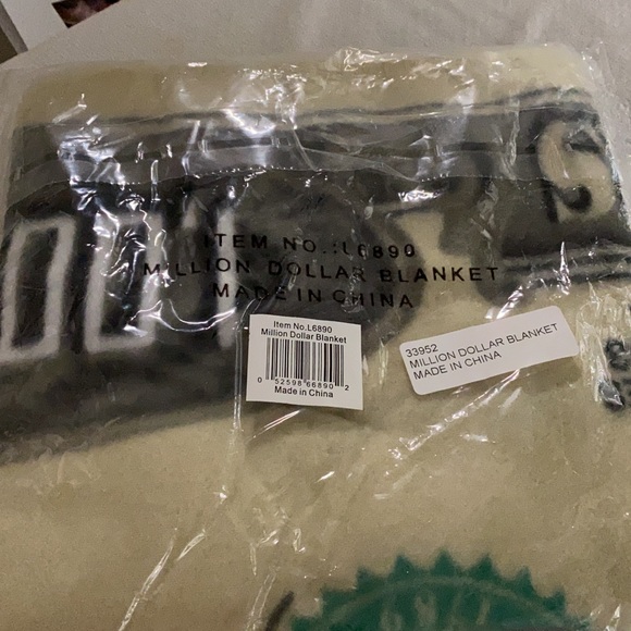 Fleece throw blanket- Million dollar bill - Picture 6 of 6